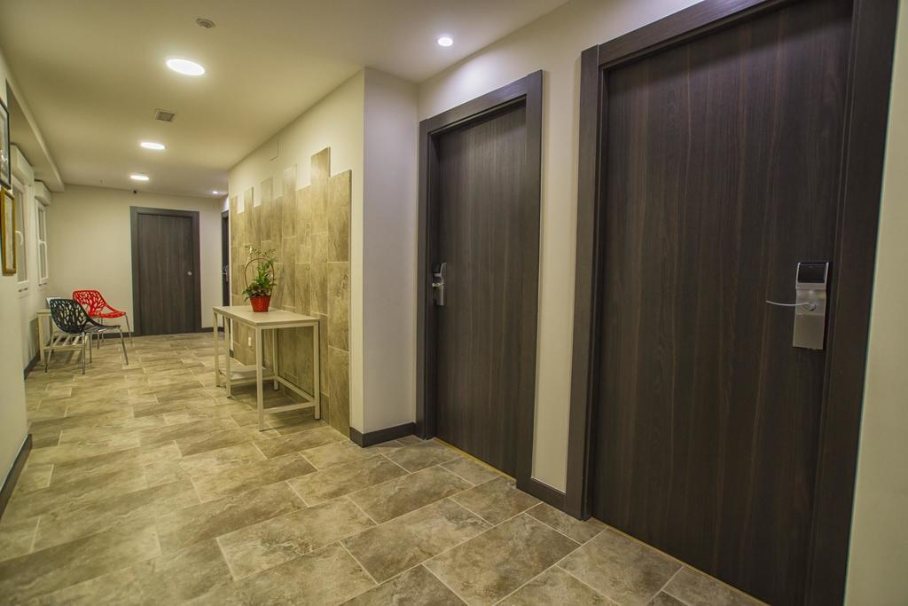 Hostal Elvira Aranda de Duero Esterno foto